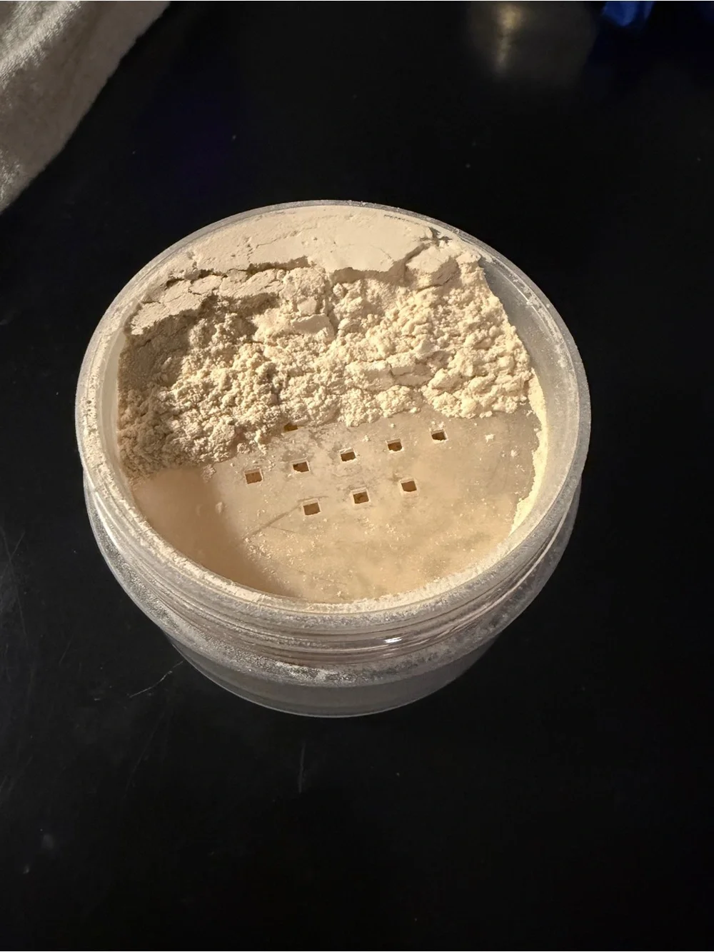 laura mercier finishing powder
